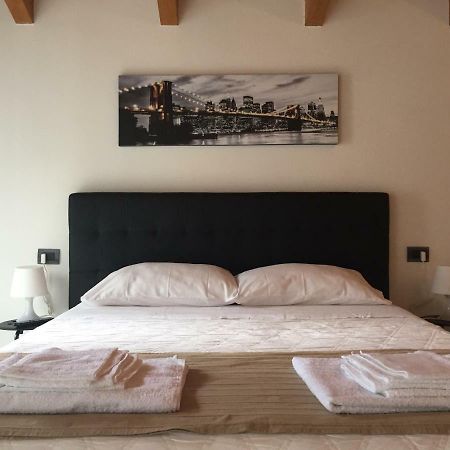 Casa Stefania Appartement Mandello del Lario Buitenkant foto